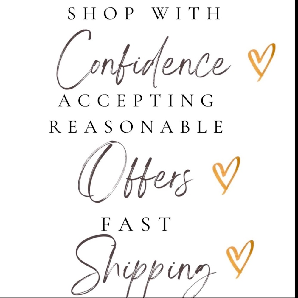 🎩✨9 years Poshmark Seller🎩✨